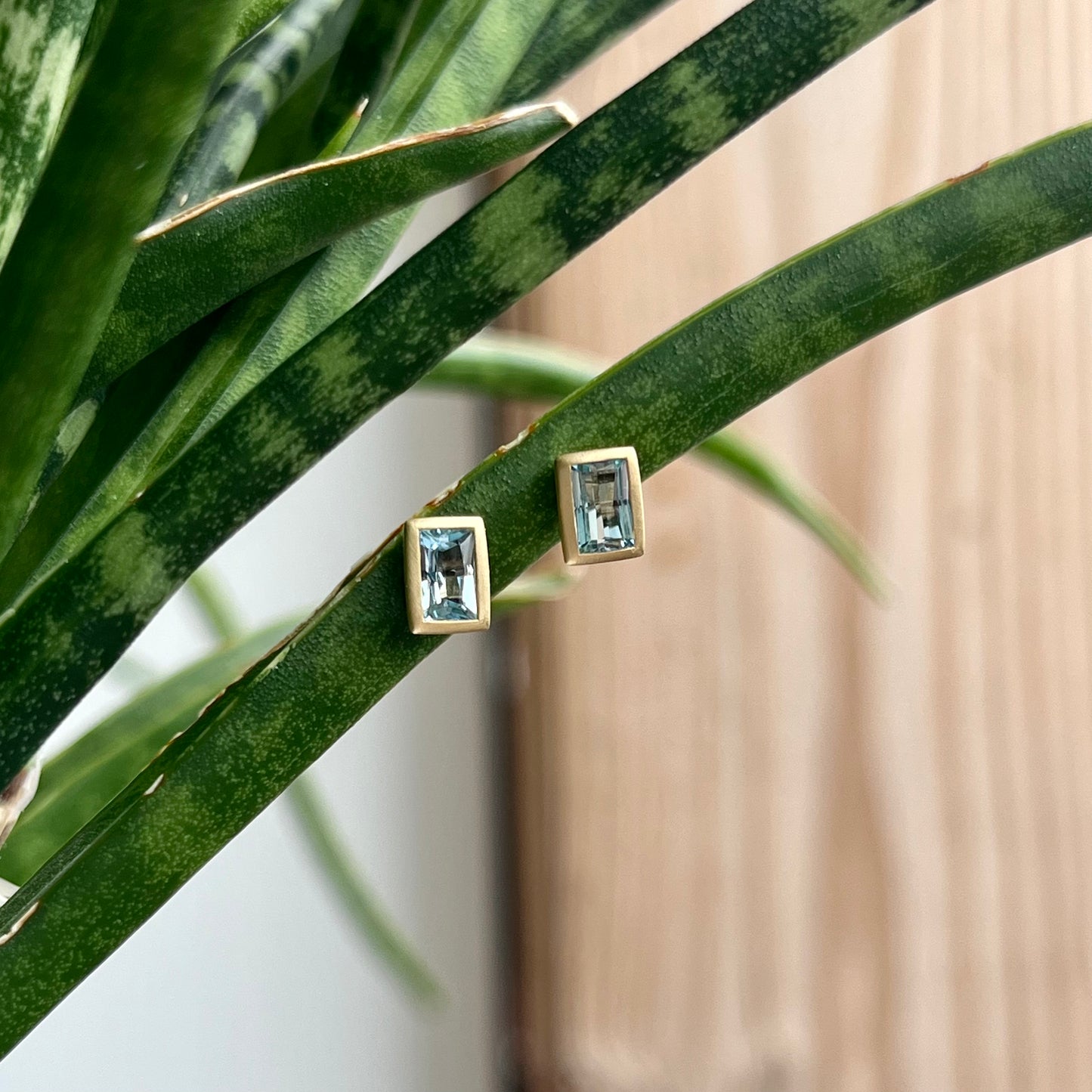 18K Yellow Gold Baguette Aquamarine Stud Earrings