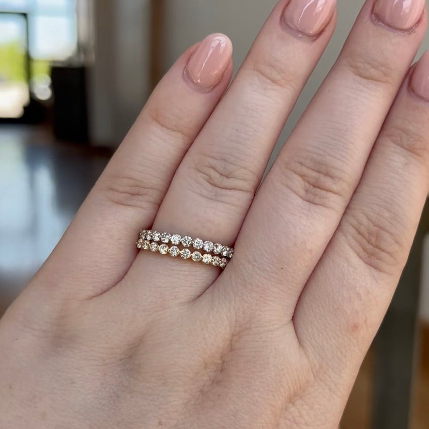 Natural Diamond Single Prong Wedding Band