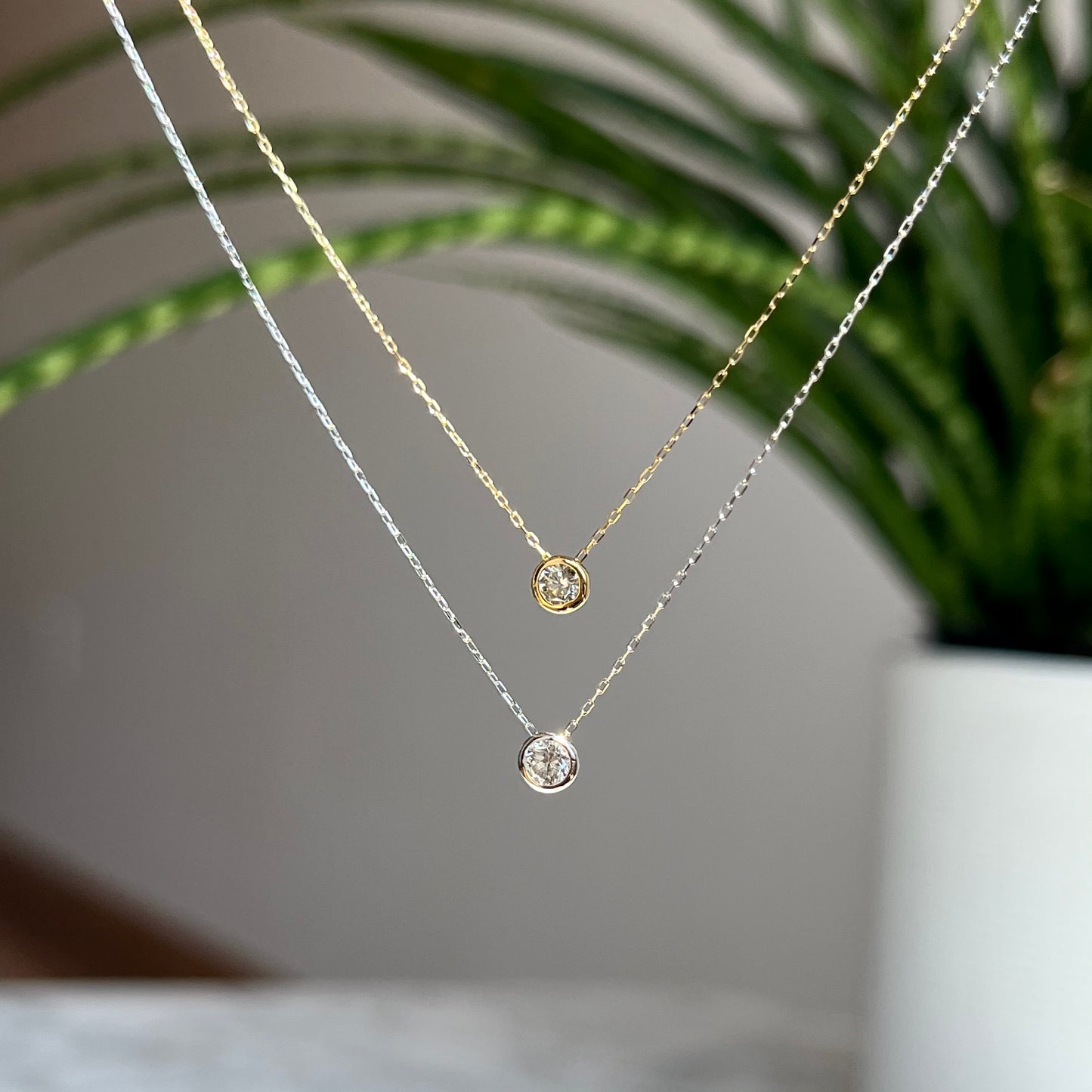 18K natural diamond round bezel necklace 10/100CT