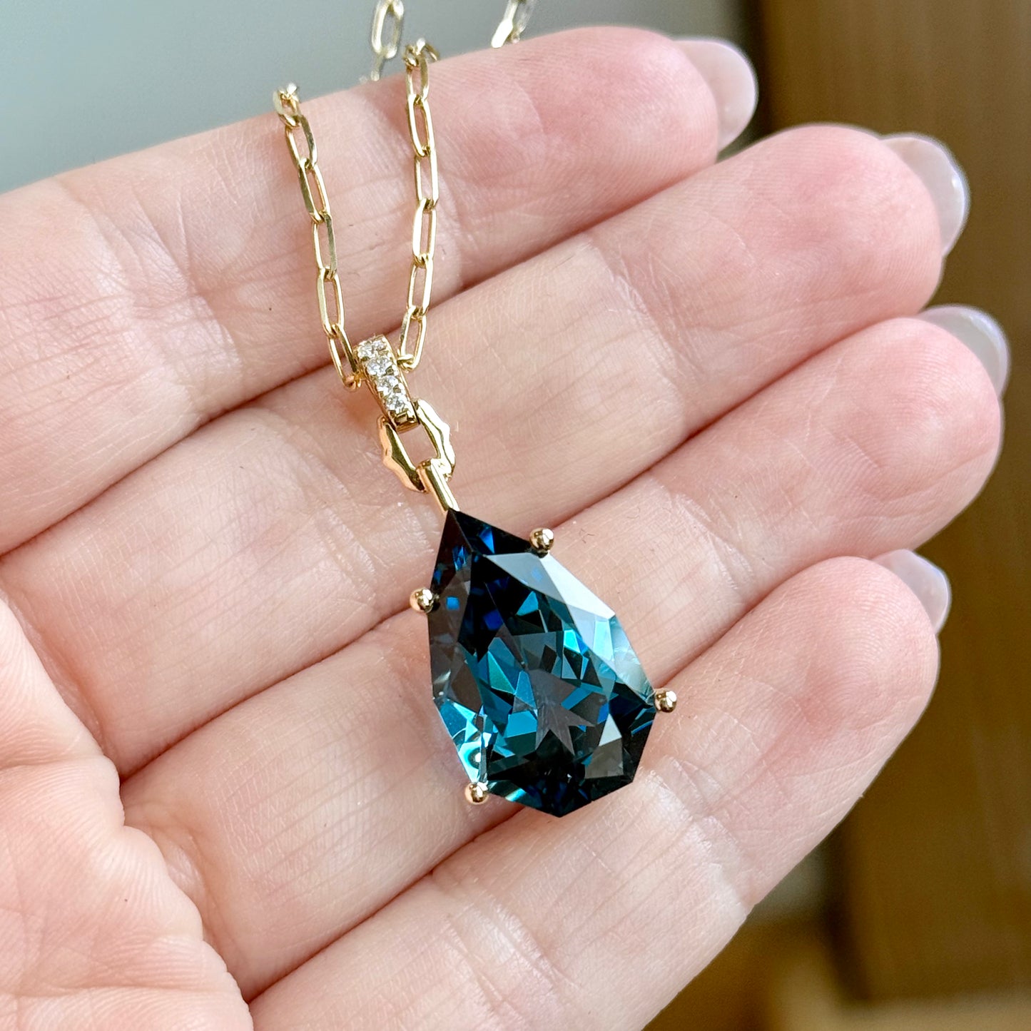 14K Yellow Gold London Blue Mixed Pear Shape Necklace