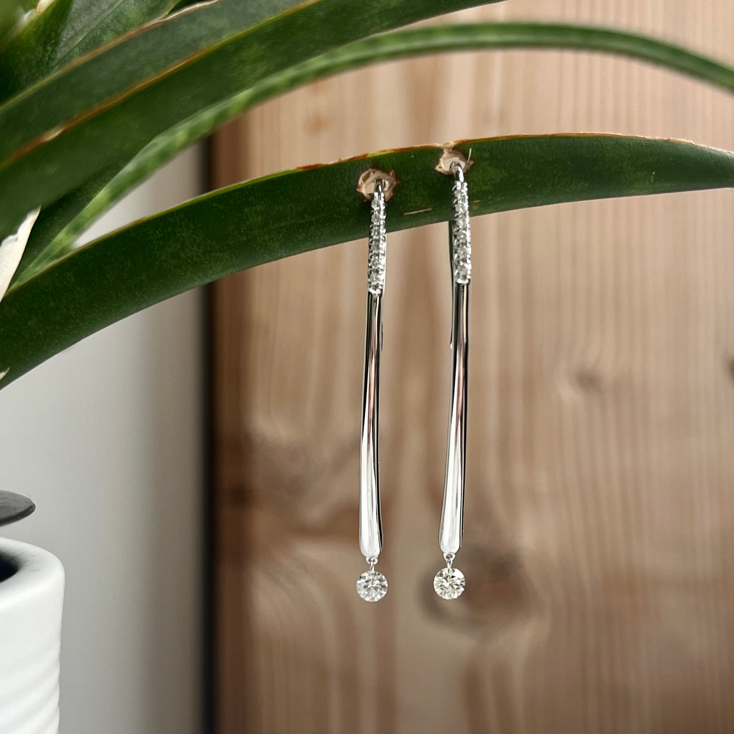 14K Gold Floating Diamond Modern Bar Drop Style Earring 37/100CTW