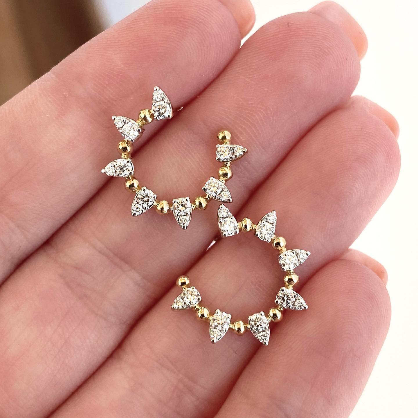 14K Yellow Gold Diamond Spike Beaded Front Hoop Earrings 60/100CTW