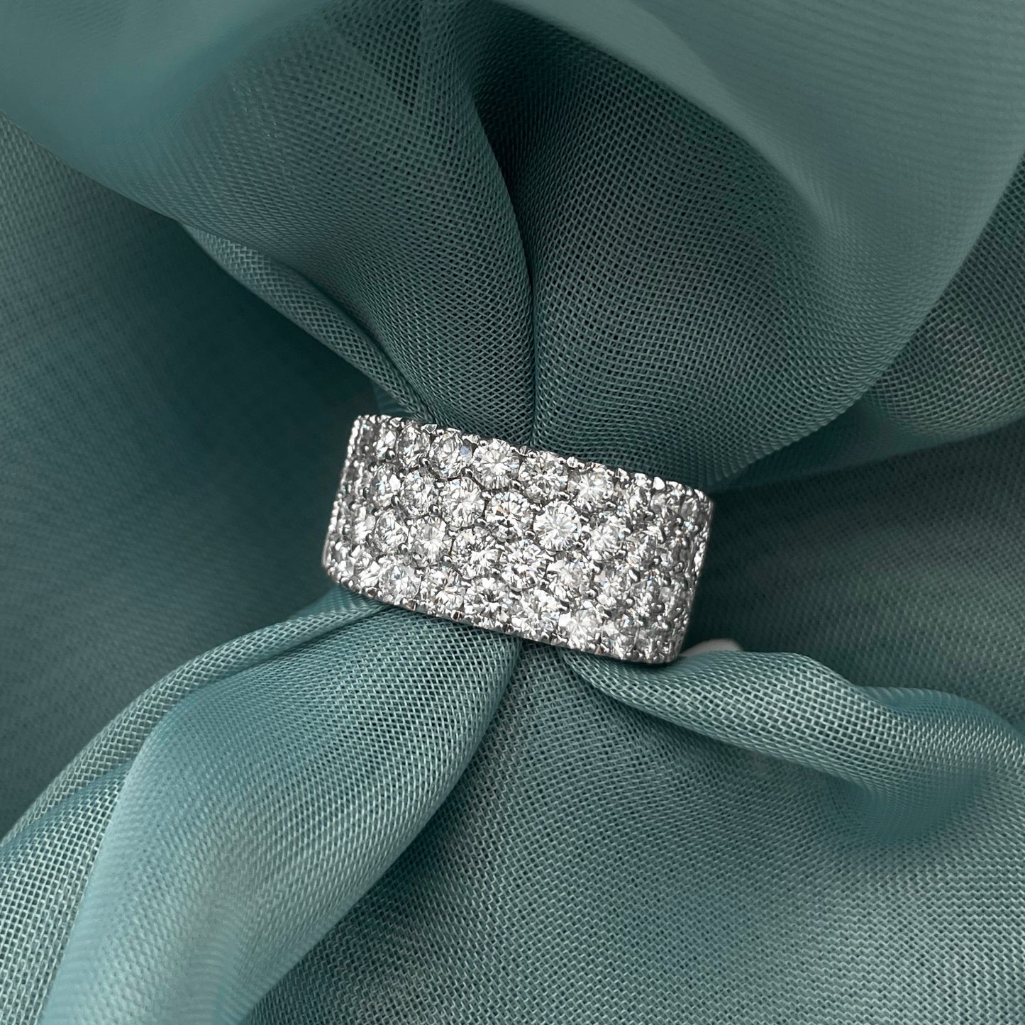 18KW 4 row diamond pave anniversary band 2.59CTW