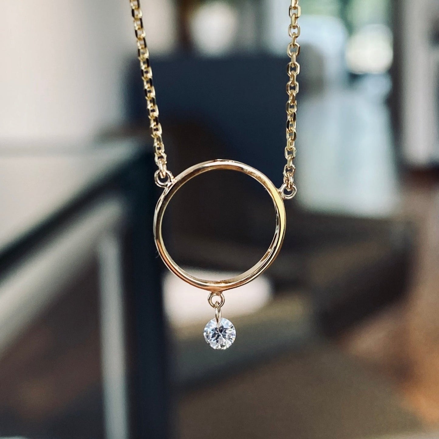 14K Yellow Gold Floating Diamond Circle Necklace 08/100CT