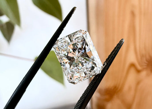 The Complete Guide to Buying a Diamond: 10 Essential Questions Every Buyer Should Ask