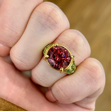 18K Yellow Gold Color Shifting Garnet and Tsavorite Ring