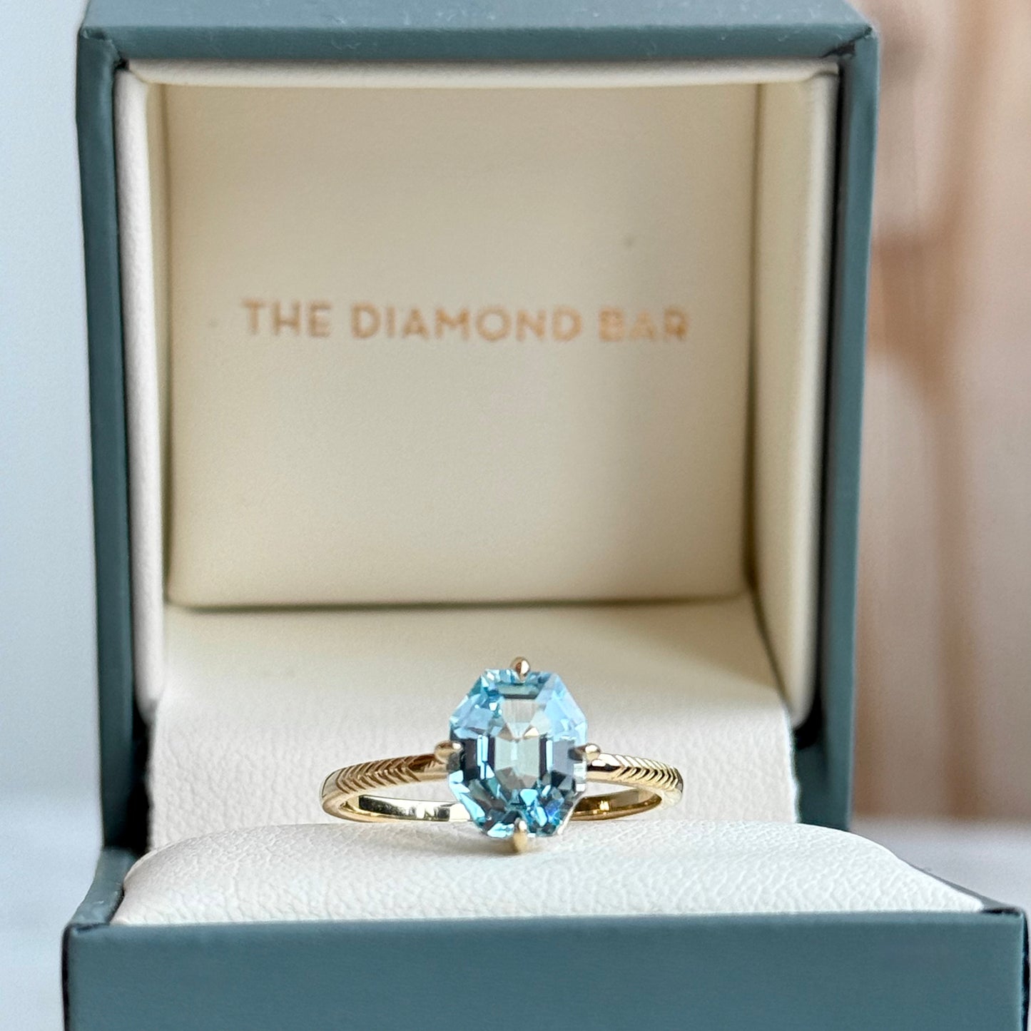 14K Yellow Gold Semi-Precious Octagonal Compass Prong Ring