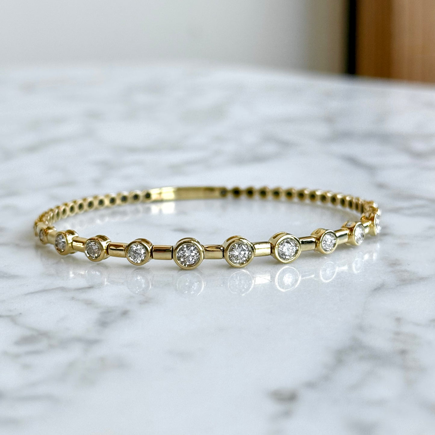 14K Yellow Gold Round Diamond Flexible Bangle Bracelet 96/100CTW