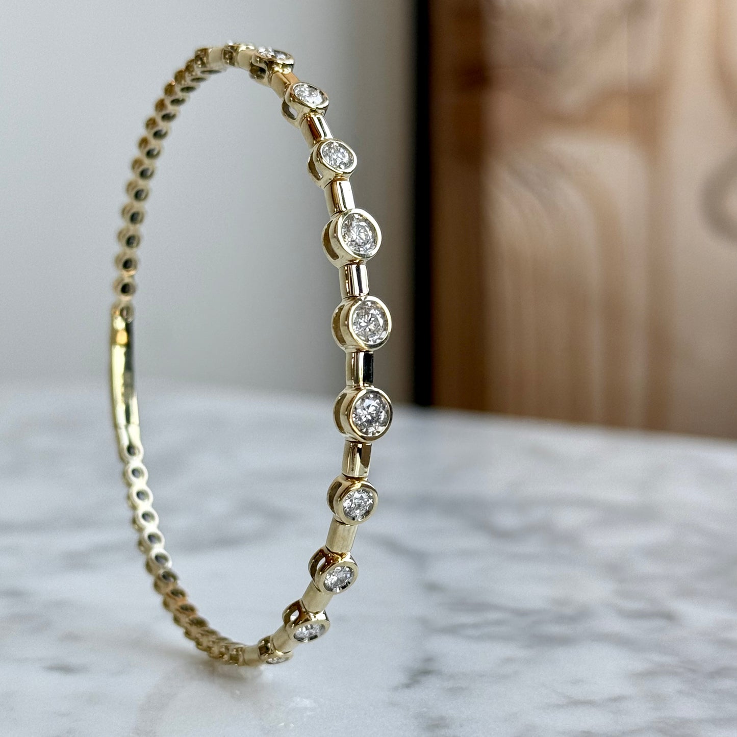 14K Yellow Gold Round Diamond Flexible Bangle Bracelet 96/100CTW