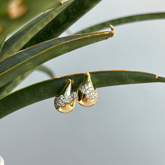 14K Yellow Gold Scattered Diamond Tear Drop Stud Earrings