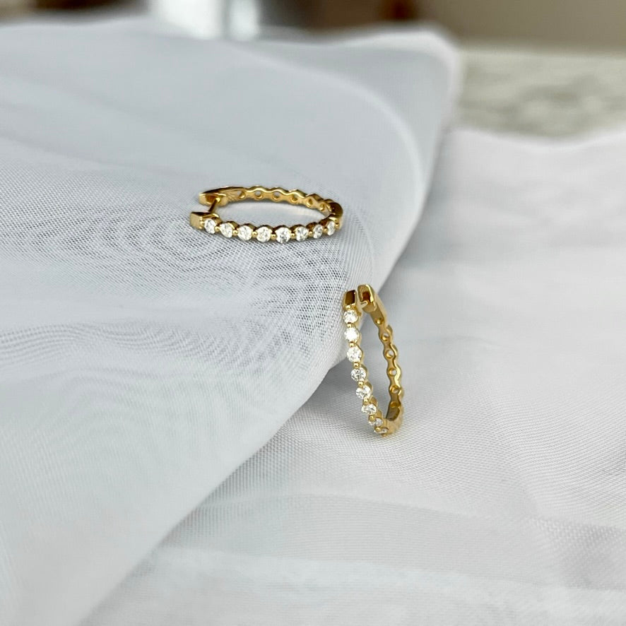 18K Yellow Gold Single Prong Diamond Huggie Hoops