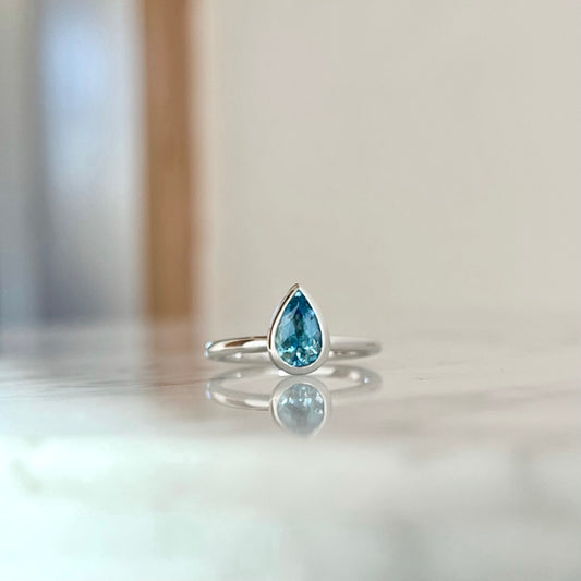 14K White Gold Pear Shape Aquamarine Stackable Bezel Ring