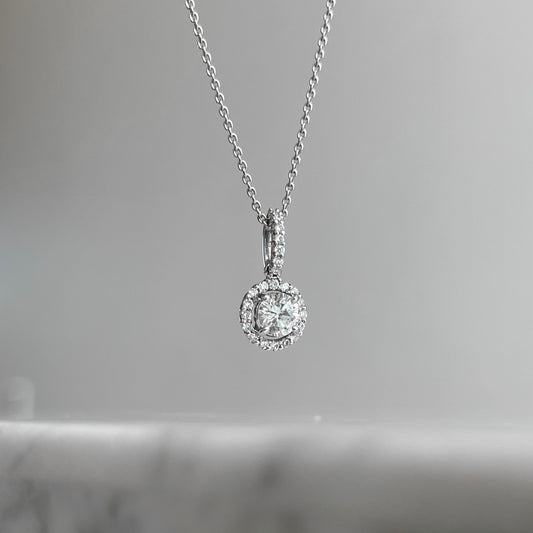 18K White Gold Round Diamond Halo Necklace 66/100CTW