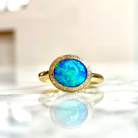 18K Yellow Gold Blue/Green Lightning Ridge Opal Ring 3.17CT